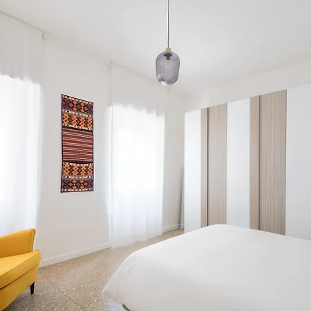 Hotel Domus Deiana 3*